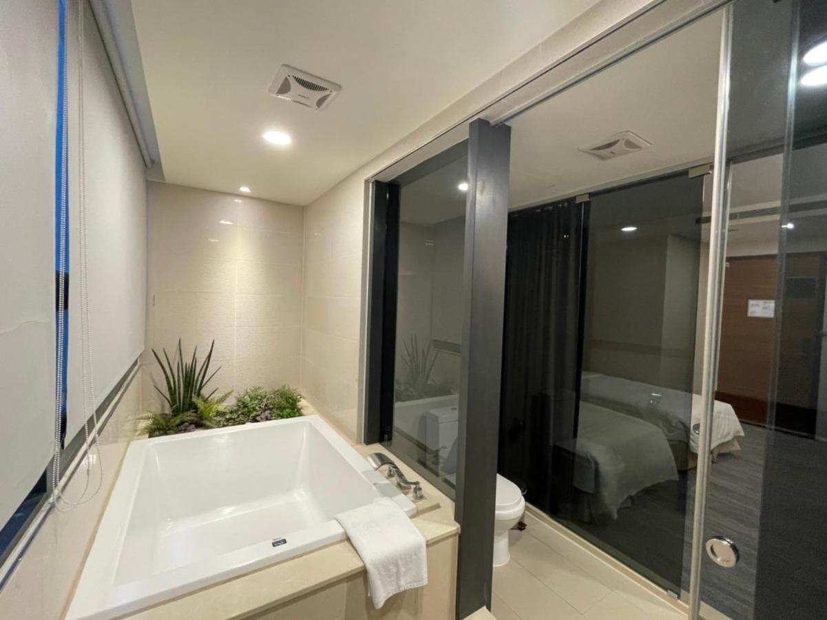 Hotel Geight Taipei Bagian luar foto